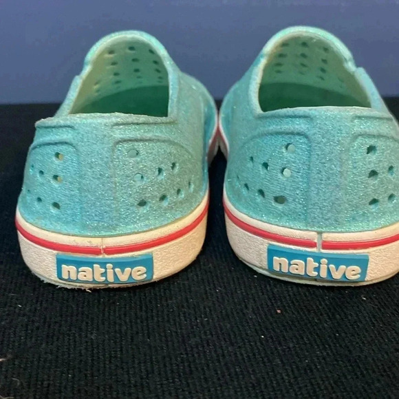 NATIVE SLIP ON SHOES TEAL GLITTER GIRLS SHOES SIZE 7 GOOD CLEAN CONDITION - Picture 6 of 13